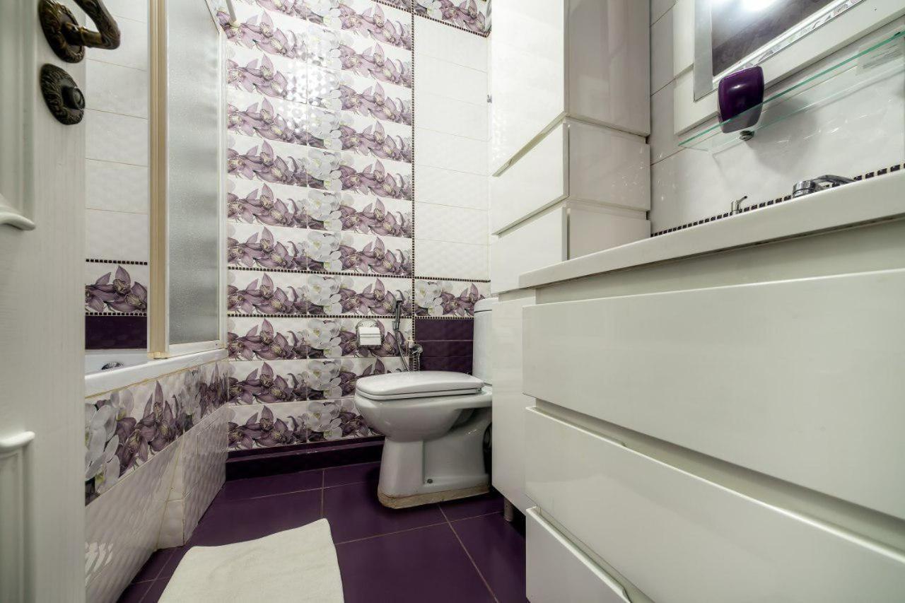 Apartamenty On Kryvonosa Lviv Buitenkant foto
